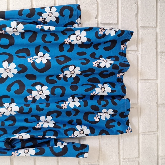 Blue Floral Leopard Print 3/4 Sleeve Tunic. Size XL NWOT - Picture 3 of 6